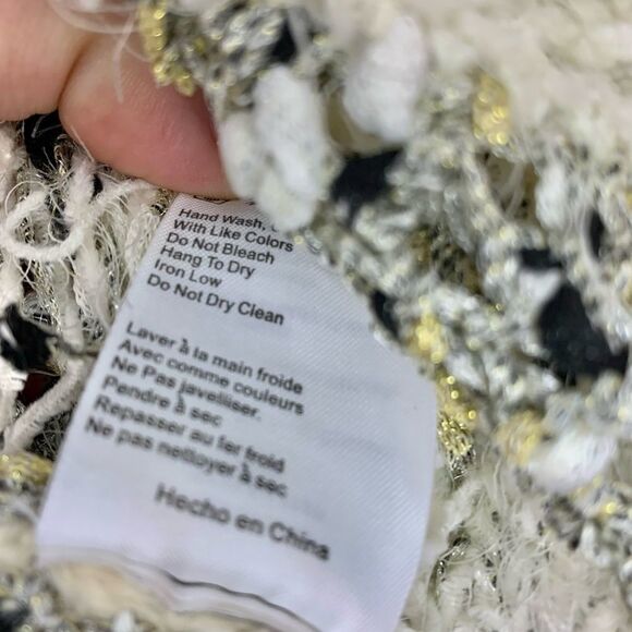 NWT Moth Anthropologie White and Metallic Crocheted Fringed Poncho Sweater - Picture 8 of 9